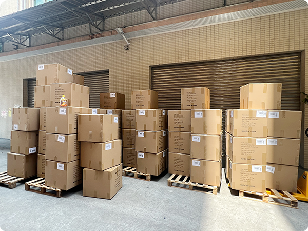 Equipo de I + D Desarrollo de tazas para bebés para bebés